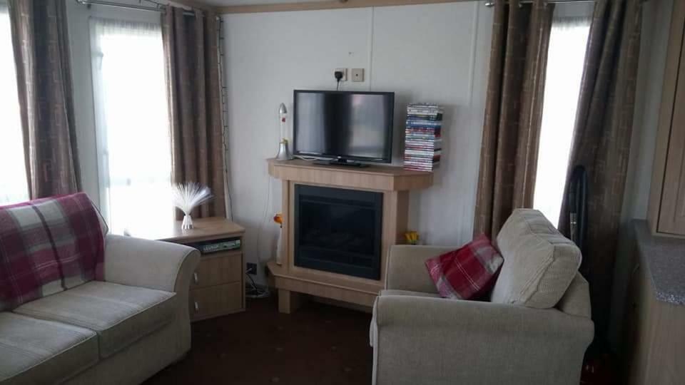 Chapmanholidaylets Cayton Bay מראה חיצוני תמונה